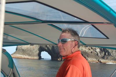 Bradley navigates past the Hole in the Rock