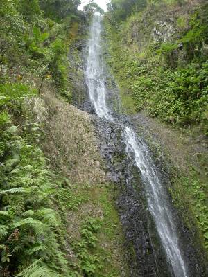 The spectacular waterfall at Epi Island