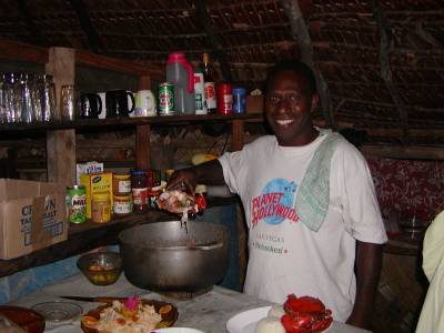 Calo serves up mud crab for dinner - no electricity, no stove!