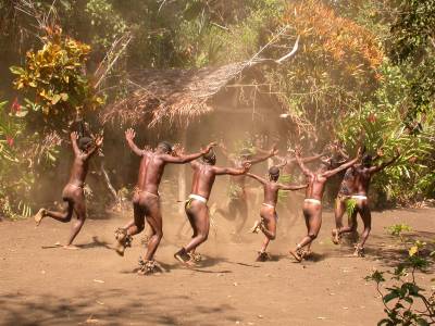 Small nambas dancers at Wala Island